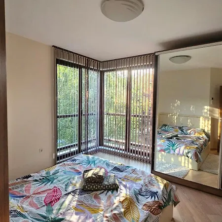 Seaview 2 Bedroom With Swimming Pool & Pkg Apartment *