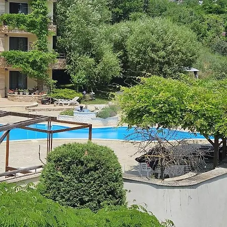 Apartment Seaview 2 Bedroom With Swimming Pool & Pkg Varna