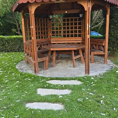 Apartment Seaview 2 Bedroom With Swimming Pool & Pkg *