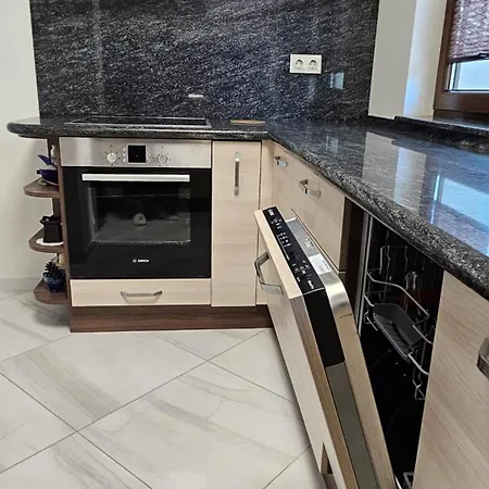 Seaview 2 Bedroom With Swimming Pool & Pkg * Varna